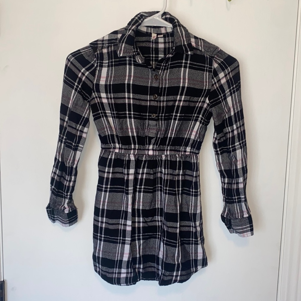 Adorable girl’s plaid casual long sleeve dress